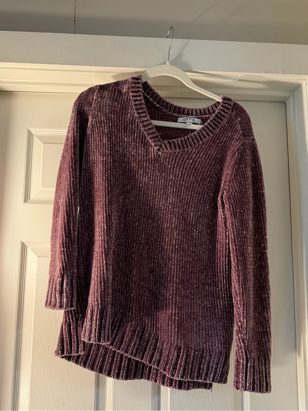 Orvis Plum Chenille V-Neck Sweater - Soft material